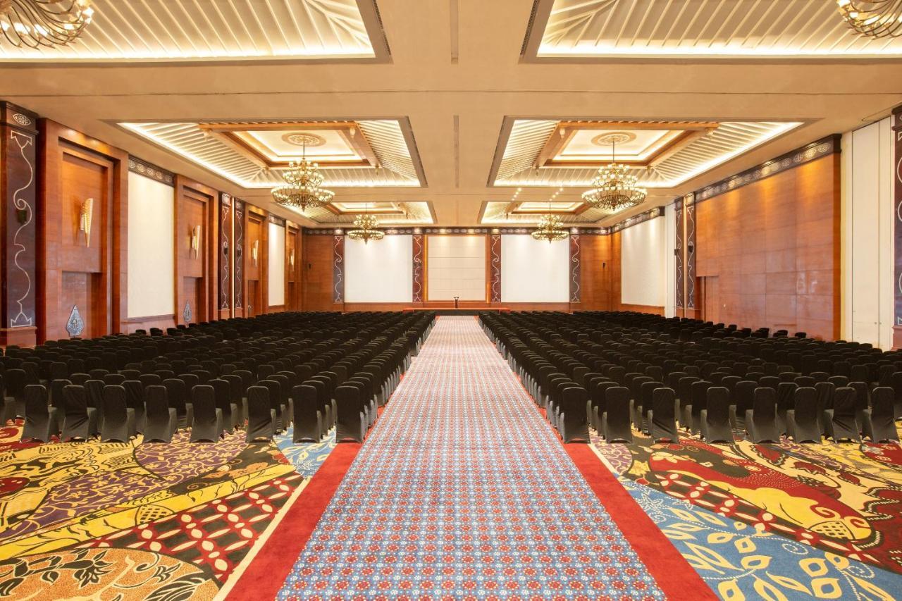 Sahid Raya Hotel & Convention Yogyakarta Maguwo Exteriör bild