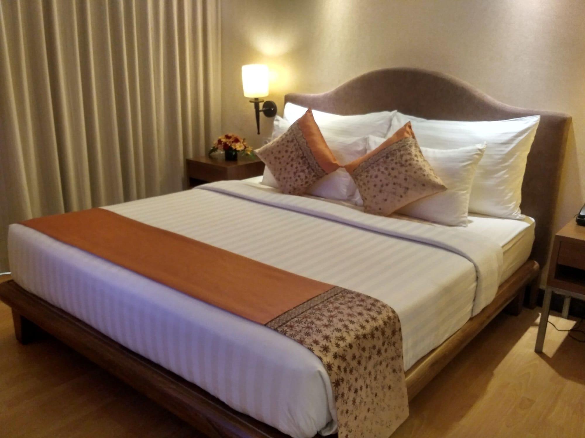 Sahid Raya Hotel & Convention Yogyakarta Maguwo Exteriör bild