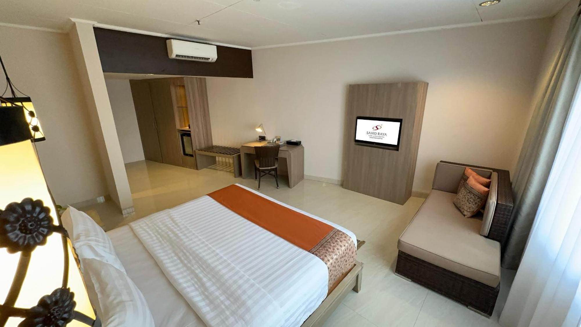 Sahid Raya Hotel & Convention Yogyakarta Maguwo Exteriör bild